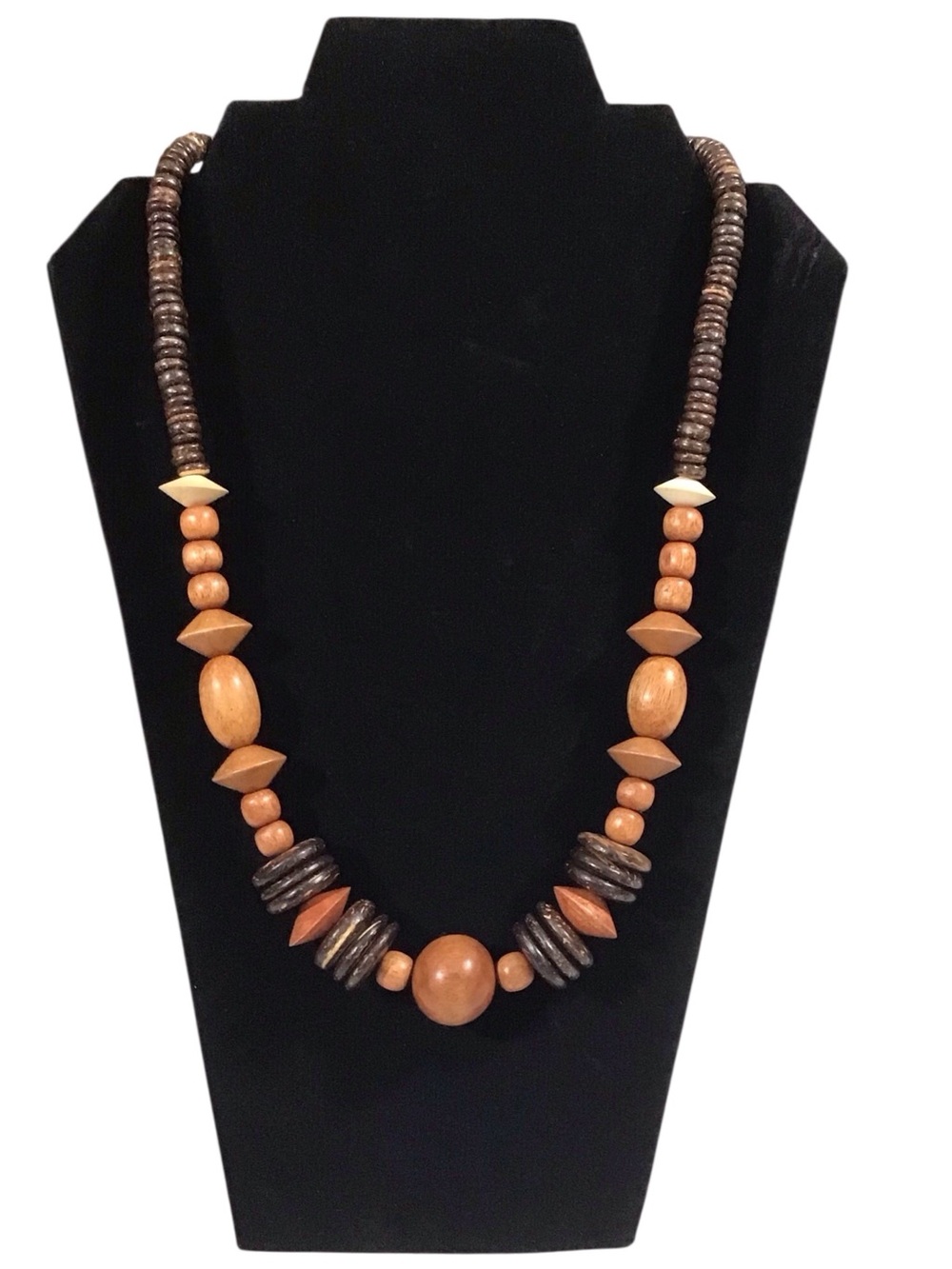 Handcrafted Brown Wooden Bead Necklace Fashion Jewelry